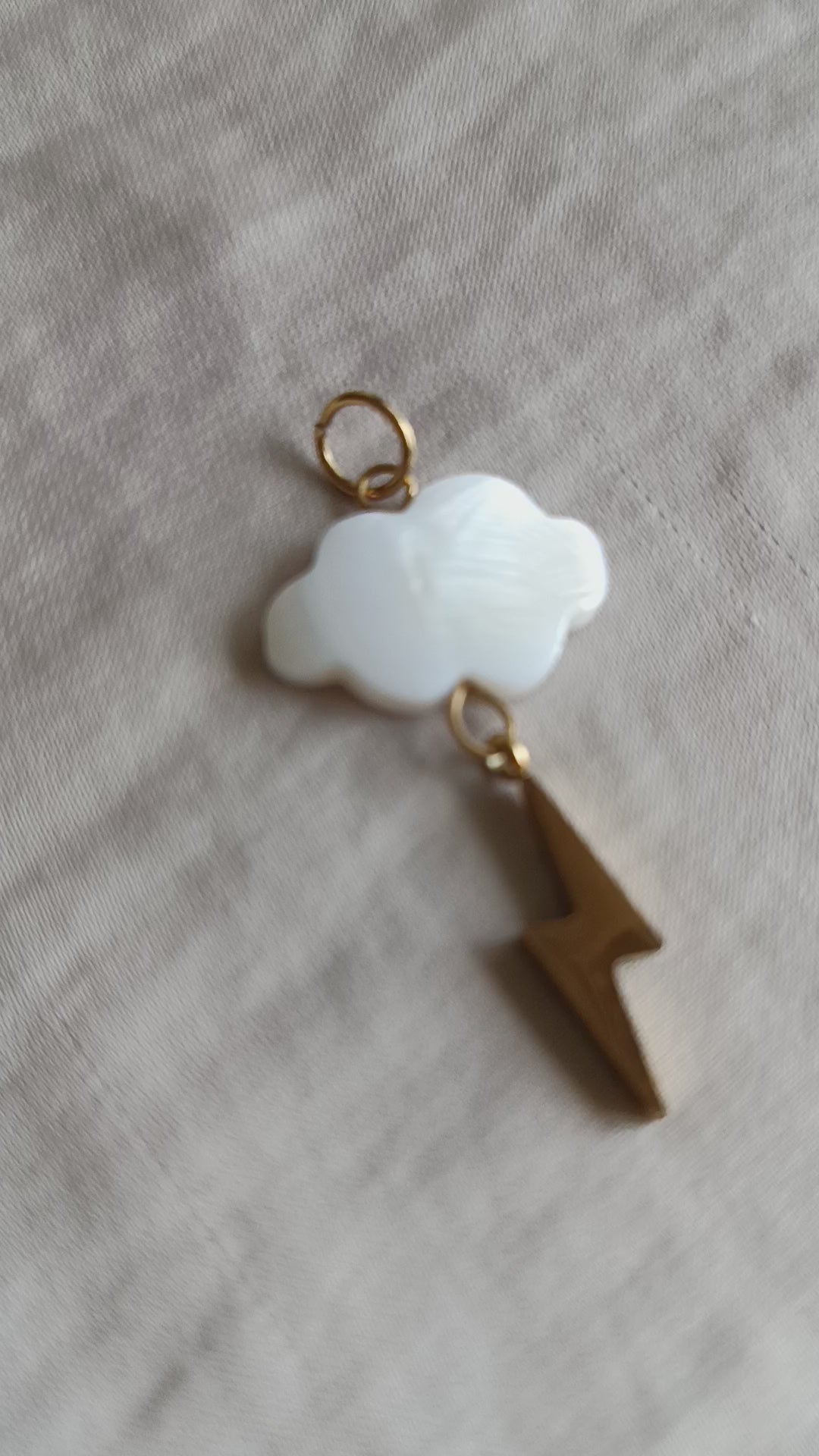 Charm nuvoletta con saetta